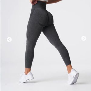 NVGTN Black Speckled Contour Seamless Leggings, LARGE